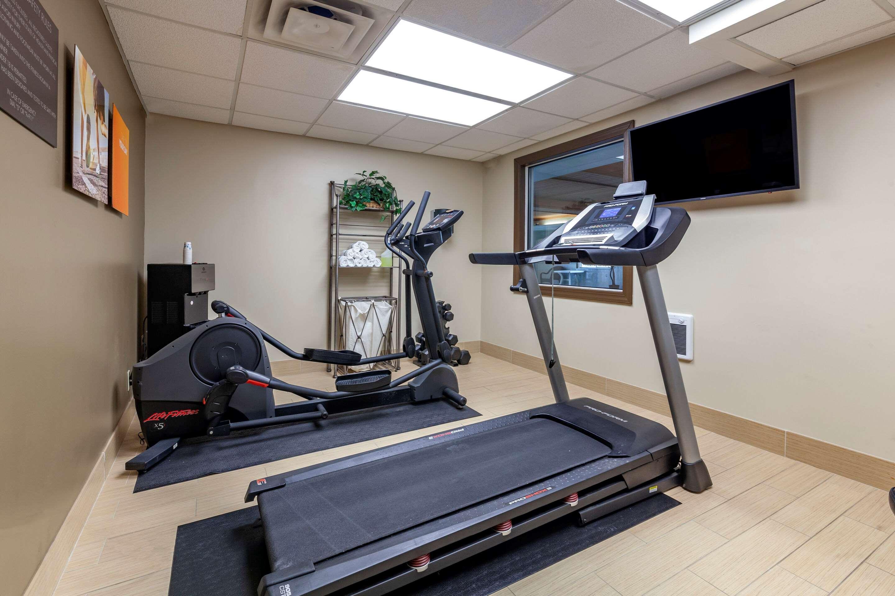 Comfort Inn & Suites Geneva- West Chicago Ngoại thất bức ảnh