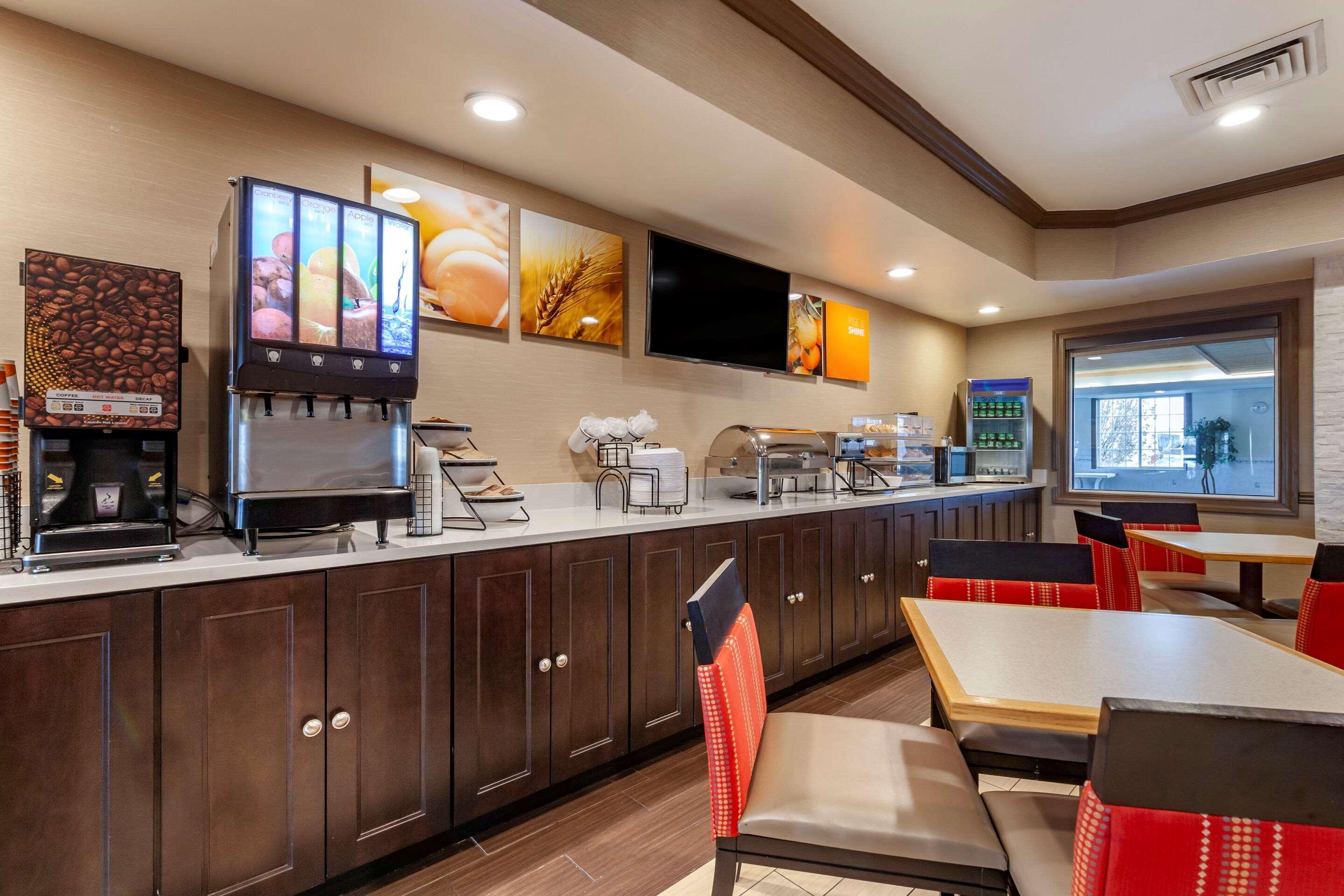 Comfort Inn & Suites Geneva- West Chicago Ngoại thất bức ảnh