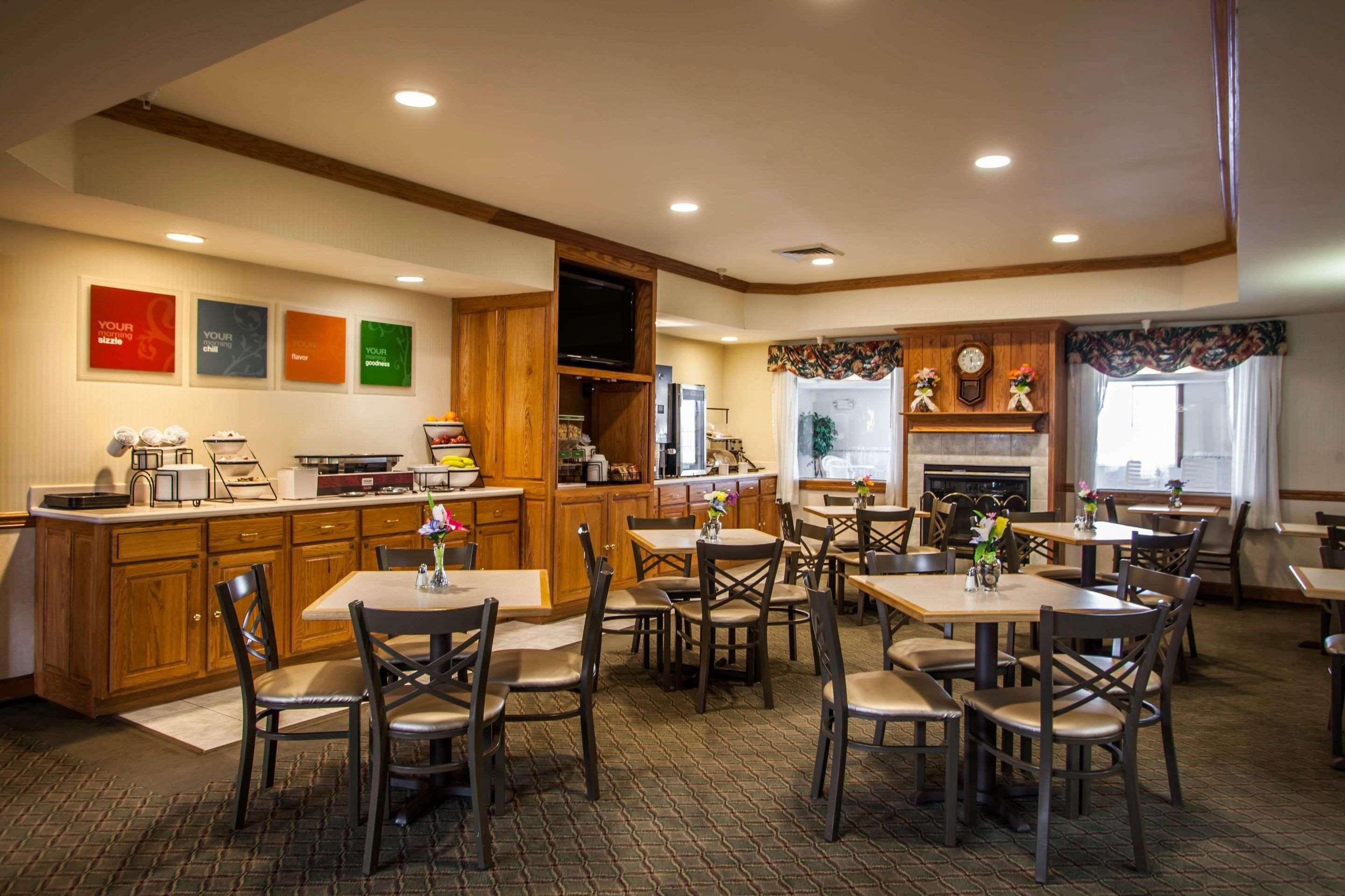 Comfort Inn & Suites Geneva- West Chicago Ngoại thất bức ảnh